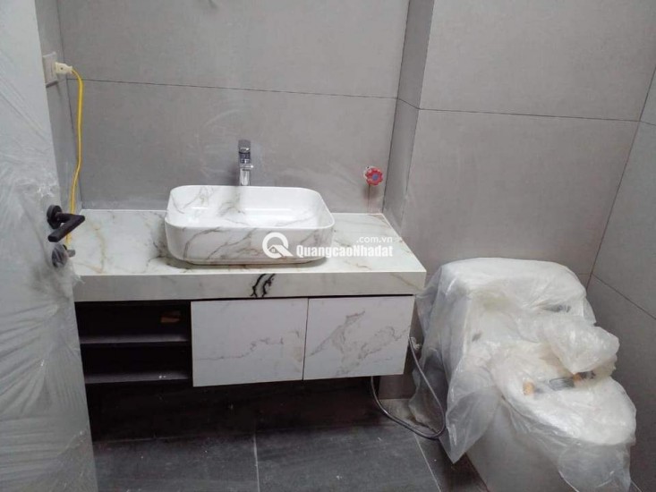 Nhà mình cho thuê nhà mới, hai cửa đi, Đội Cấn; vỉa hè 95m2* 5T- 31 Tr